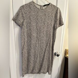Jenni Kayne Leopard print T shirt dress